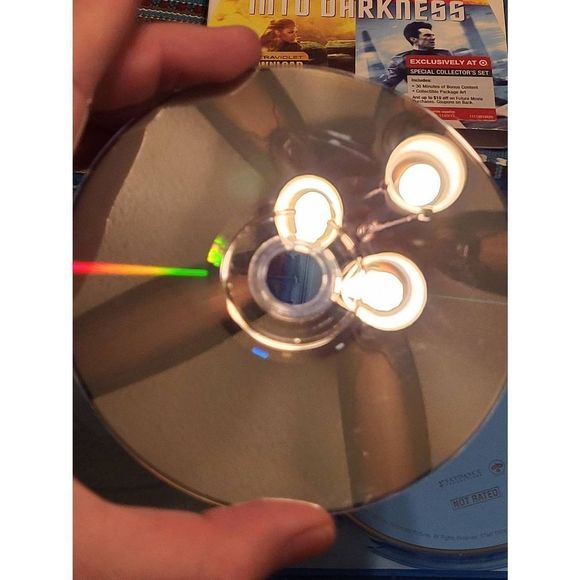 Star Treck Into Darkness Blu-ray DVD and Digital - Picture 7 of 9